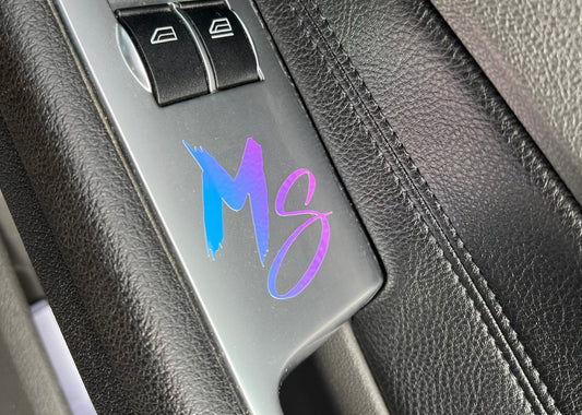 STICKER INITIAL MS